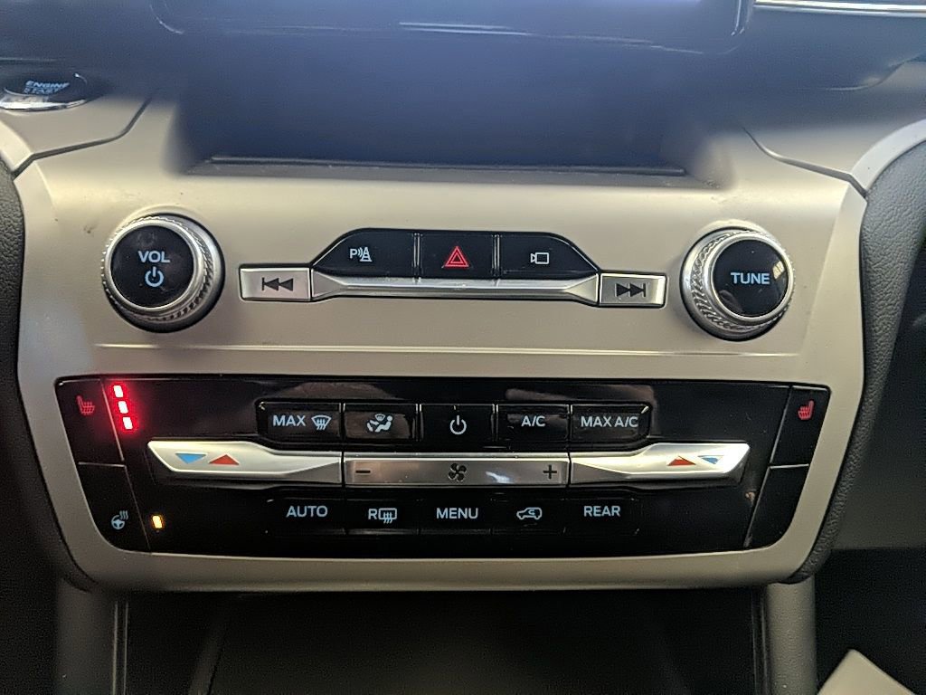 Certified 2023 Ford Explorer XLT w/ Equipment Group 202A image 18