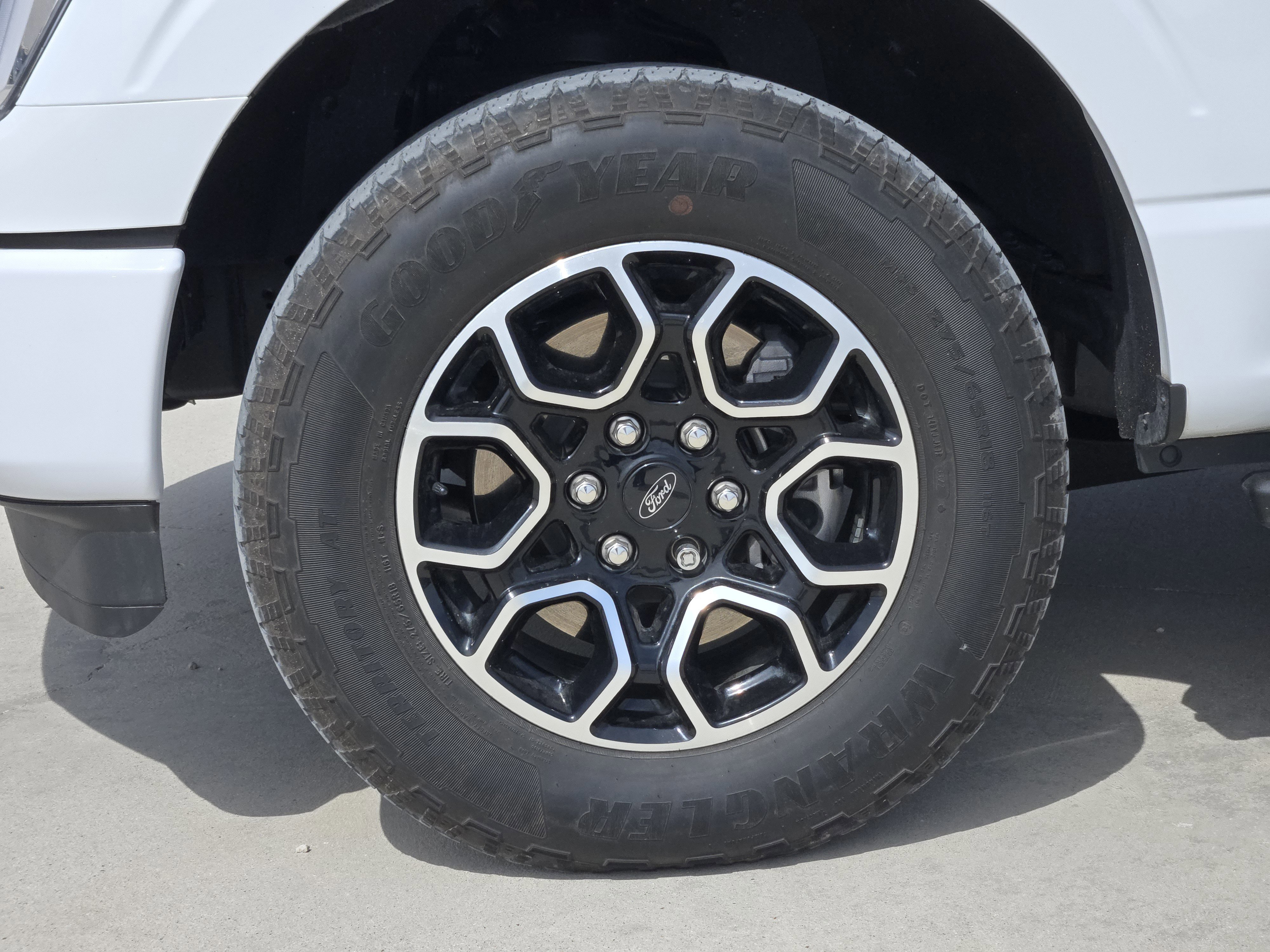 Certified 2022 Ford F150 XLT w/ Equipment Group 302A High image 13