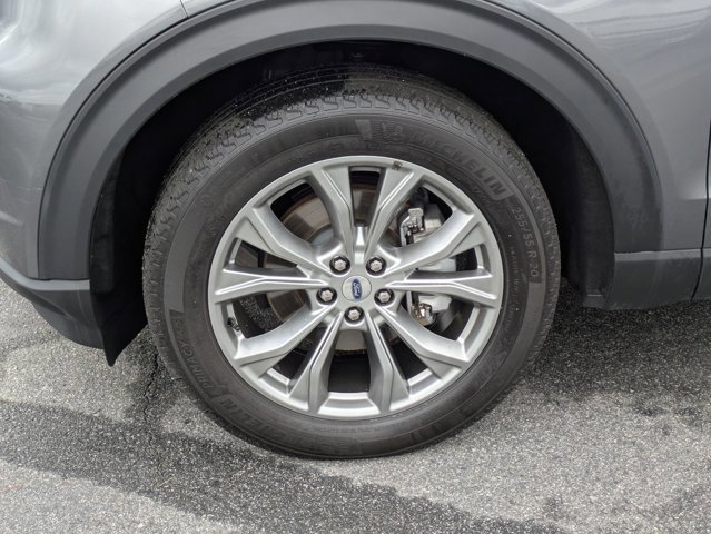 Certified 2022 Ford Explorer XLT w/ Equipment Group 202A image 12