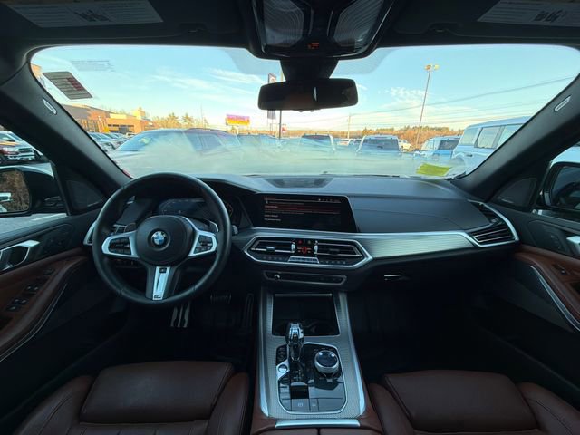 Used 2021 BMW X5 M50i w/ Executive Package image 16
