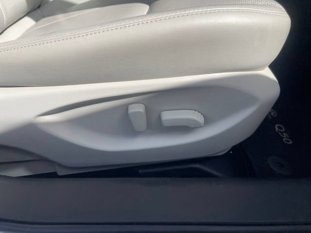 Used 2023 INFINITI Q50 Luxe w/ Cargo Package RWD image 20