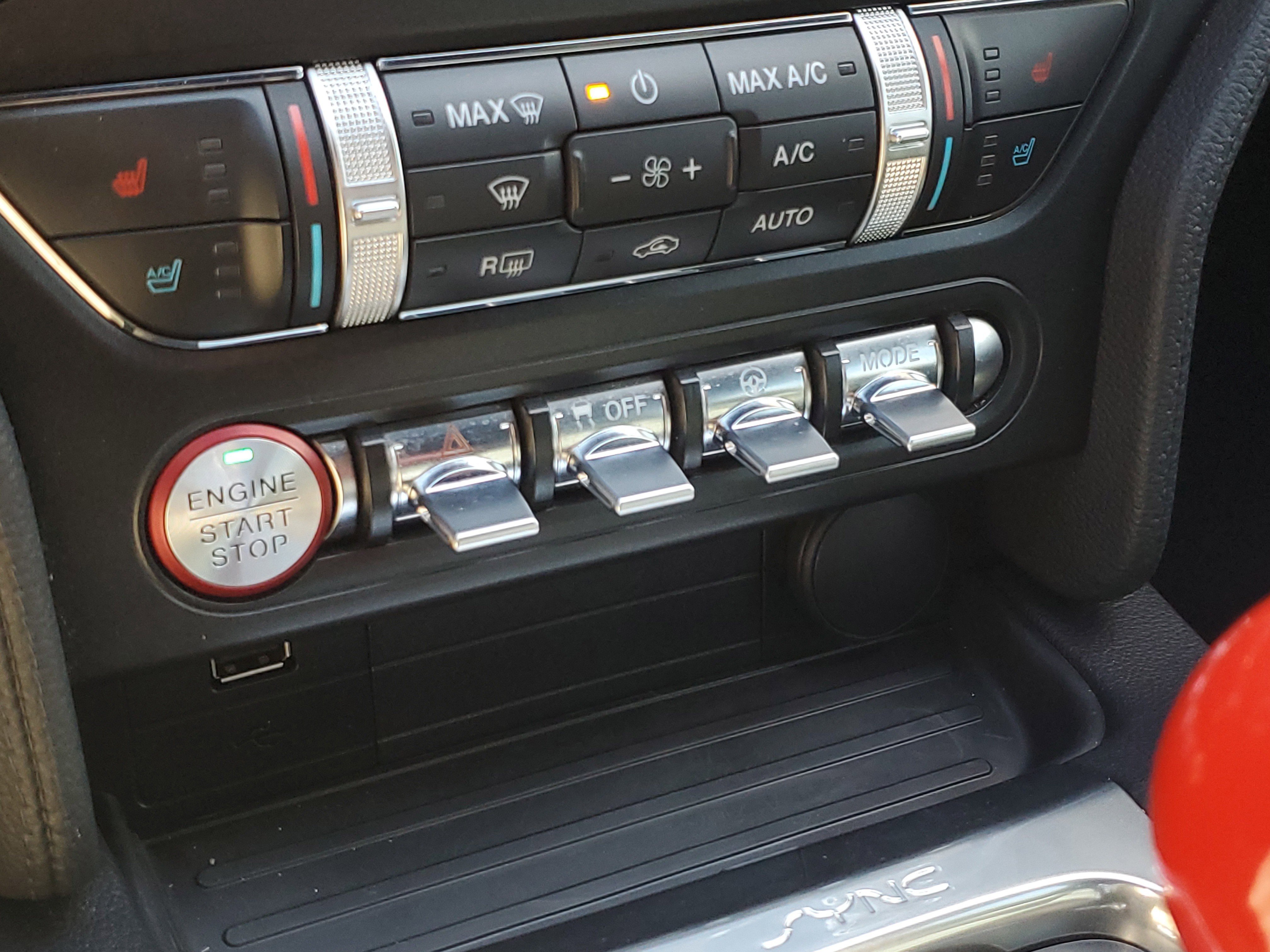 Certified 2019 Ford Mustang GT Premium w/ GT Performance Package image 26