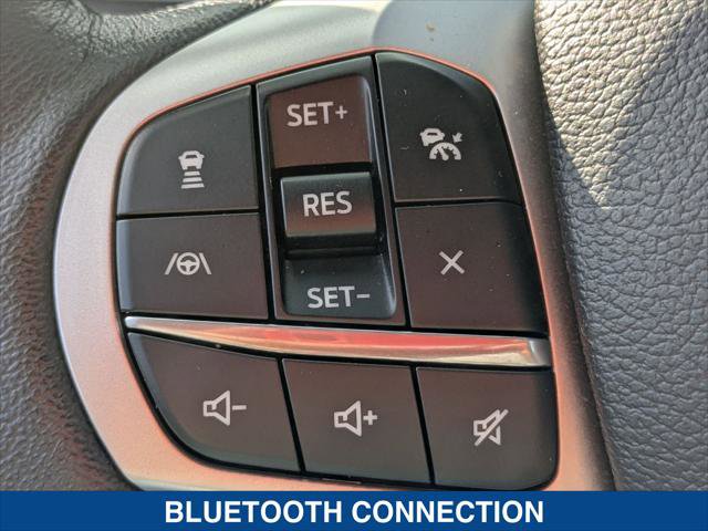 Certified 2022 Ford Explorer XLT w/ Equipment Group 202A image 13