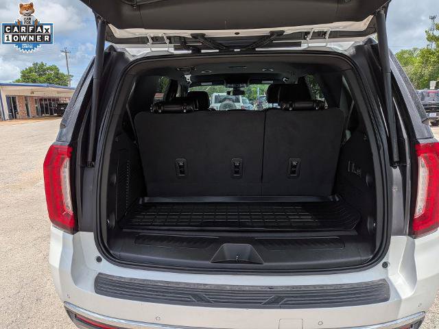 Used 2022 GMC Yukon SLT w/ SLT Luxury Package AWD/4WD image 17