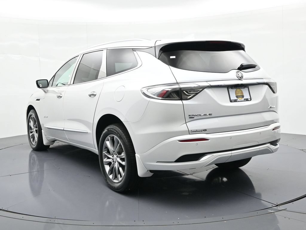 Used 2022 Buick Enclave Avenir w/ Avenir Technology Package AWD/4WD image 8