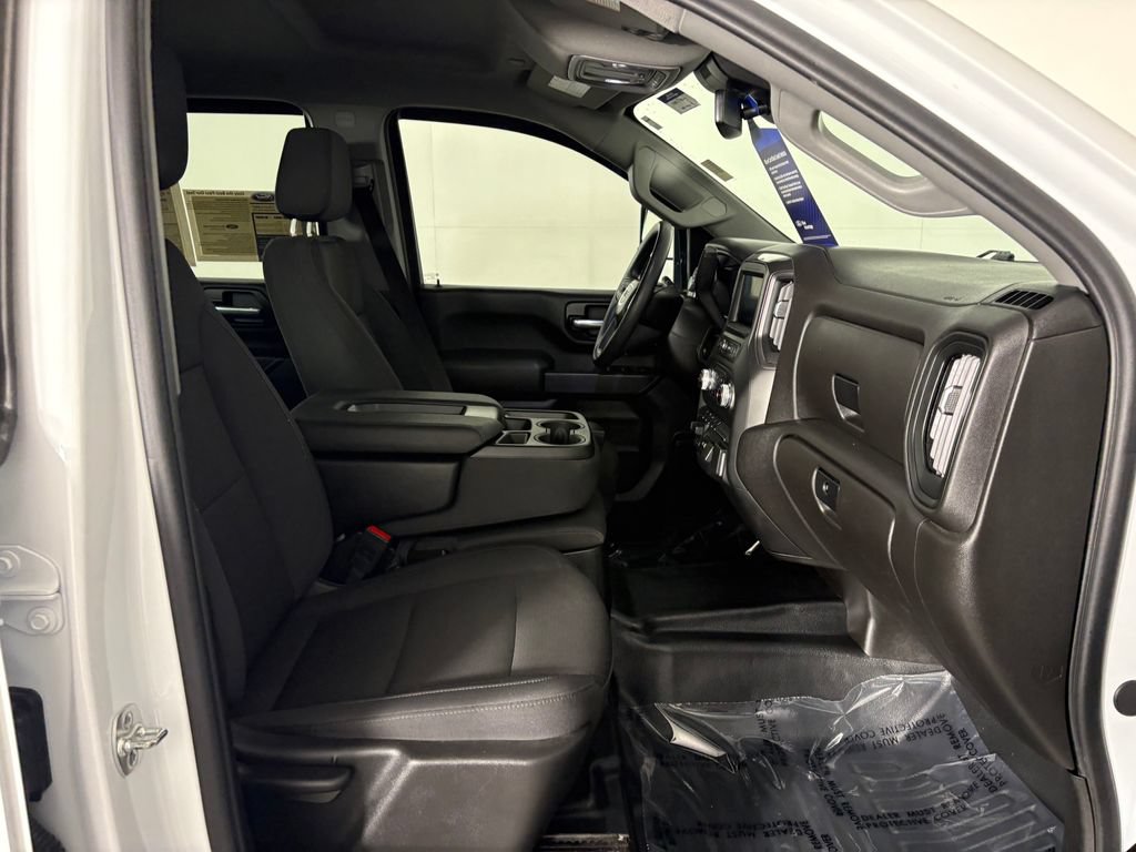 Used 2025 GMC Sierra 2500 Pro w/ 1SA Pro Safety Plus Package AWD/4WD image 33