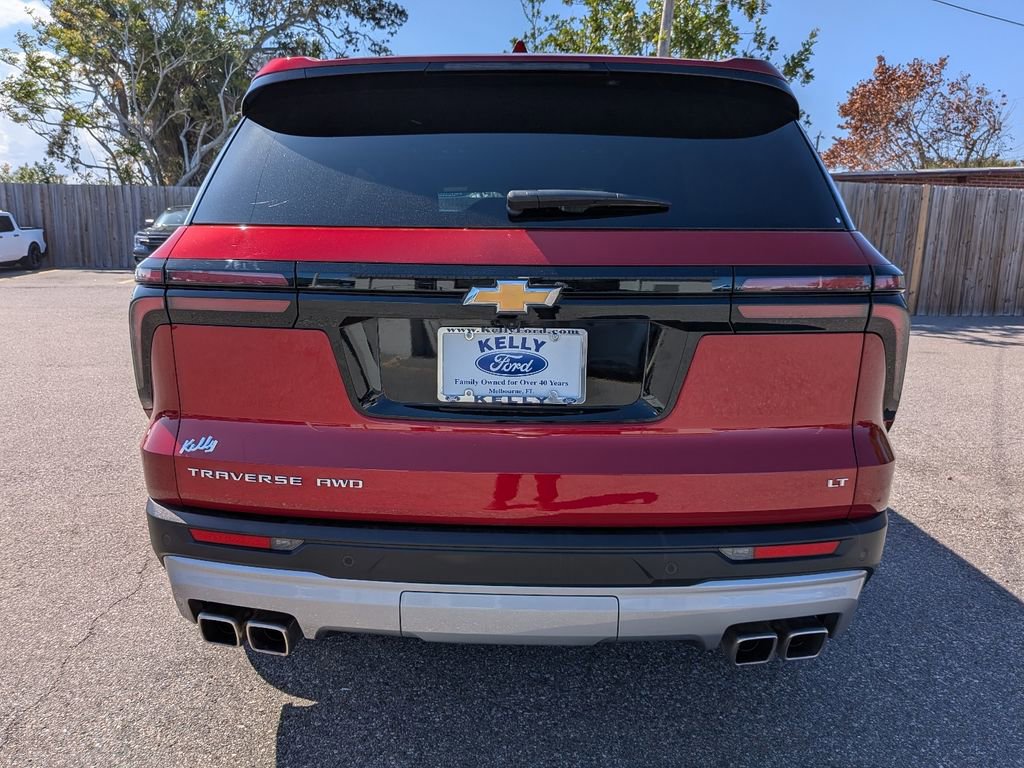 Used 2024 Chevrolet Traverse LT w/ LPO, Floor Liner Package image 5