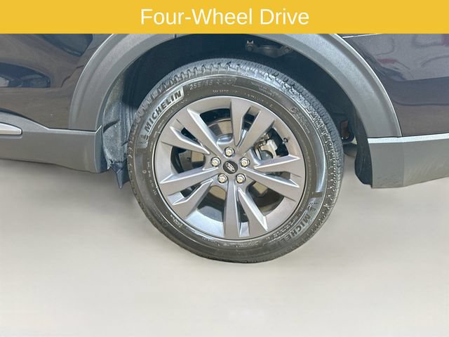 Certified 2023 Ford Explorer XLT w/ Equipment Group 202A AWD/4WD image 6