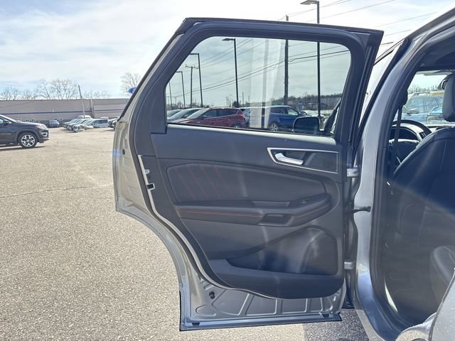 Certified 2023 Ford Edge ST-Line image 23