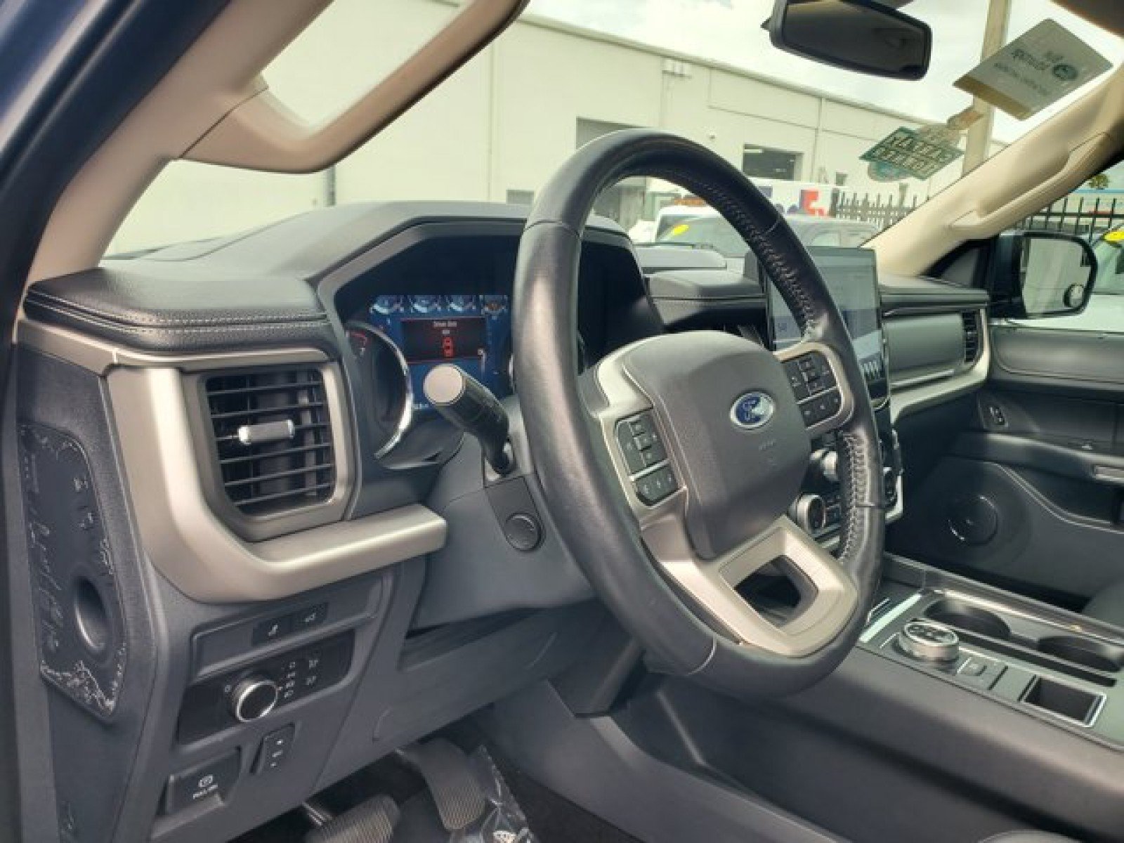 Certified 2023 Ford Expedition XLT RWD image 10