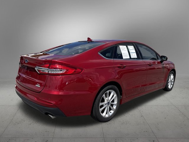 Certified 2020 Ford Fusion SE FWD image 4