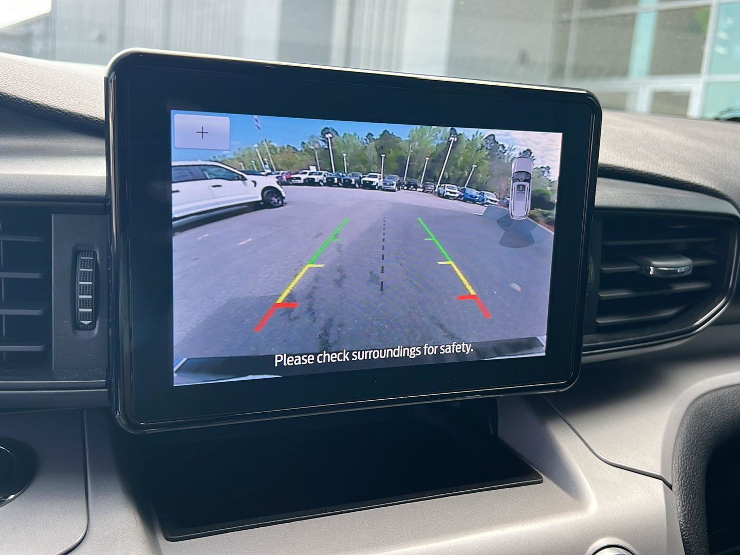 Certified 2024 Ford Explorer XLT image 27