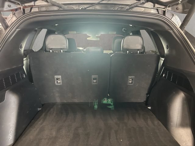 Certified 2025 Ford Escape ST-Line Select AWD/4WD image 11
