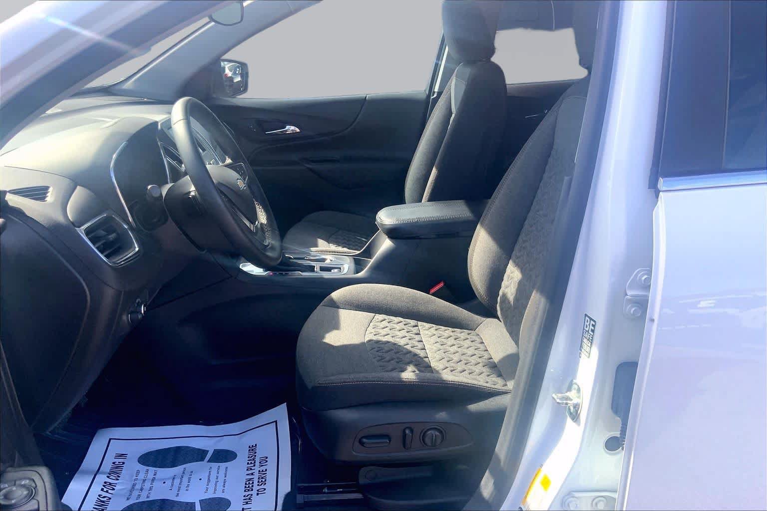 Used 2024 Chevrolet Equinox LT FWD image 8