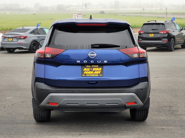 Used 2023 Nissan Rogue S image 4