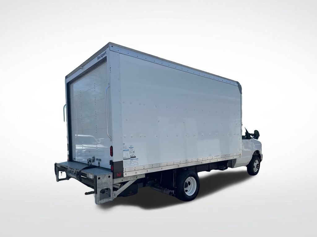 Certified 2025 Ford E-450 and Econoline 450 Super Duty w/ Power Equipment Group RWD image 5