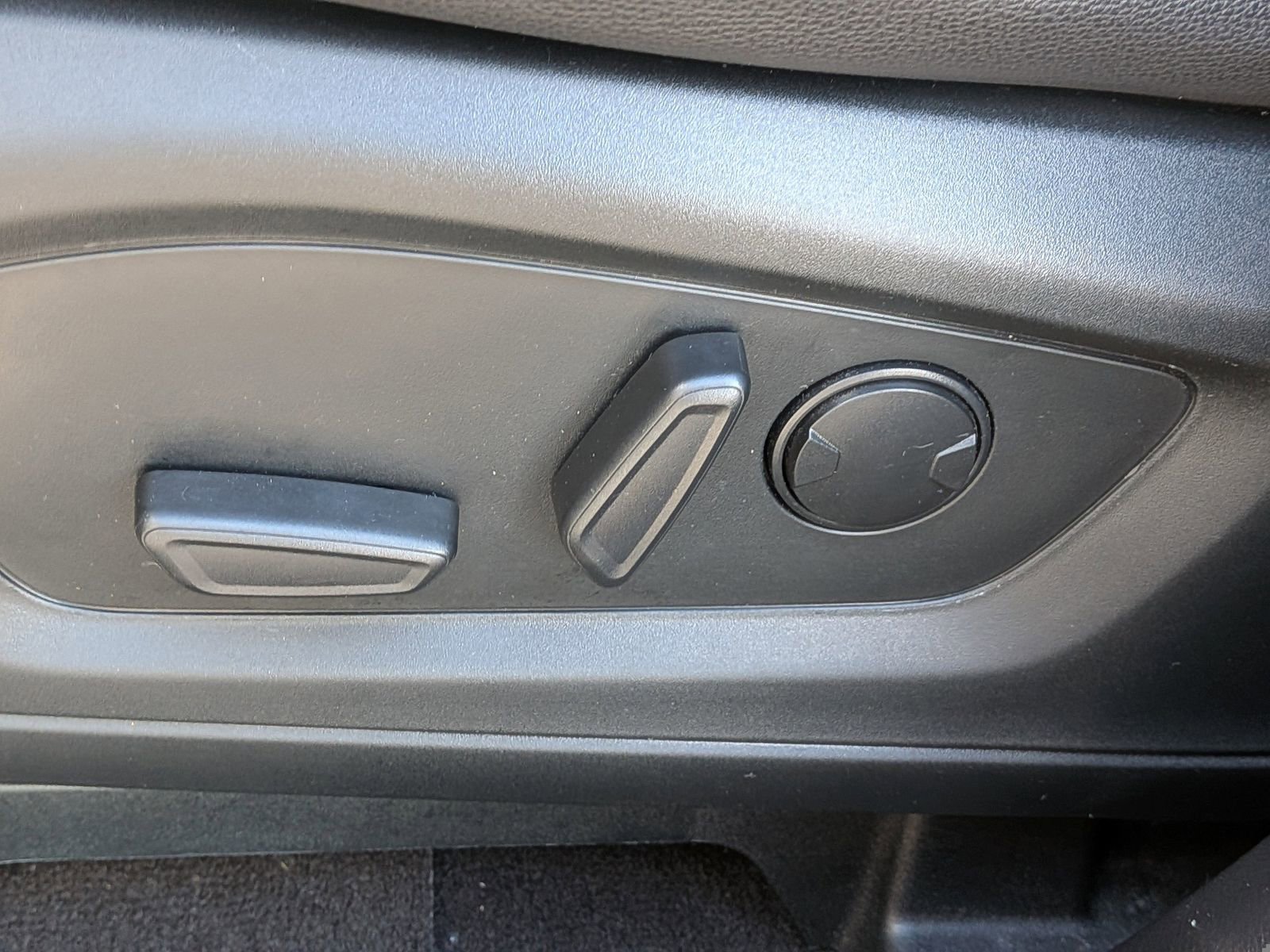 Certified 2023 Ford Explorer ST-Line w/ Class IV Trailer Tow Package image 22