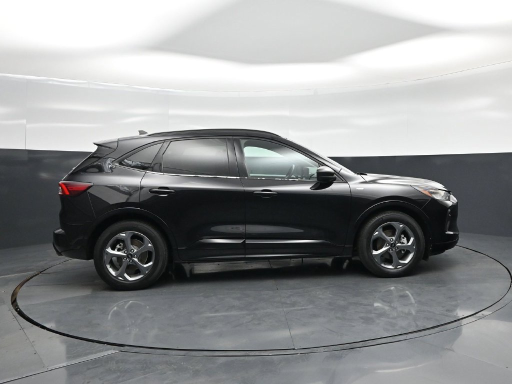 Certified 2023 Ford Escape ST-Line w/ Tech Pack #1 FWD image 21