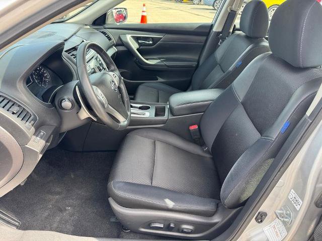 Used 2017 Nissan Altima 3.5 SR FWD image 7