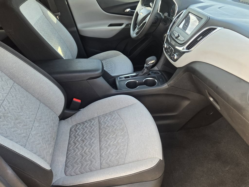 Used 2023 Chevrolet Equinox LT AWD/4WD image 12
