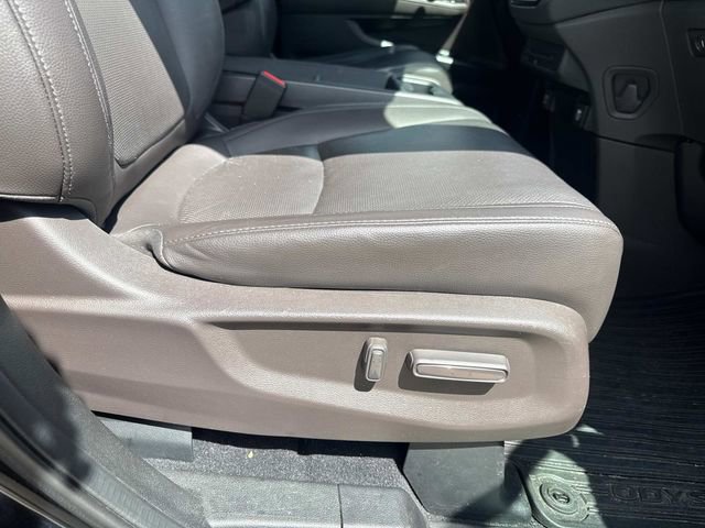 Used 2018 Honda Odyssey Elite image 18