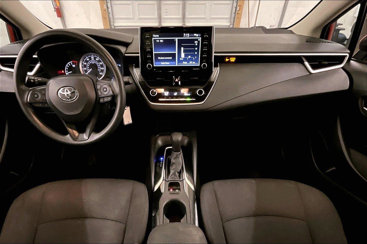 Used 2021 Toyota Corolla LE image 14