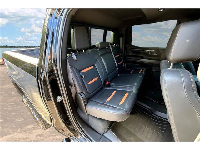 Used 2023 GMC Sierra 1500 AT4 w/ Technology Package AWD/4WD image 28