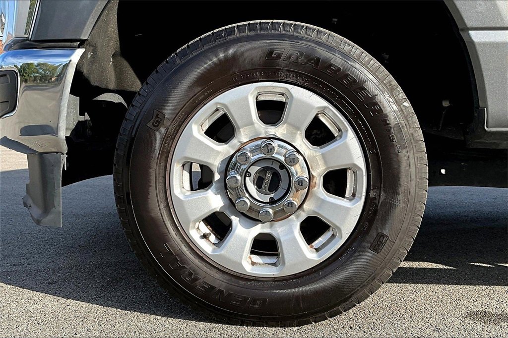 Certified 2024 Ford F250 XLT image 9