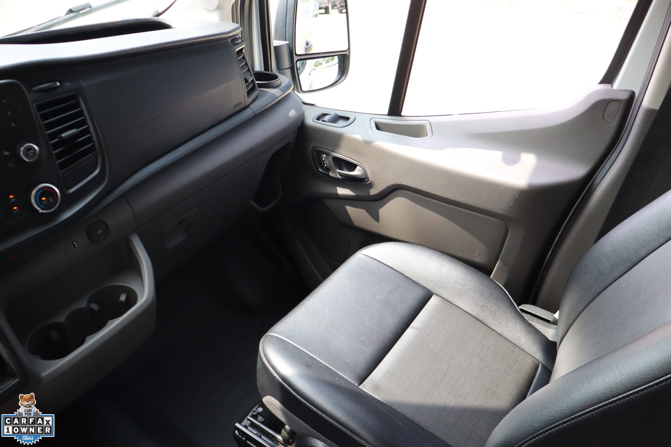 Certified 2024 Ford Transit 250 148 Medium Roof Extended AWD image 25