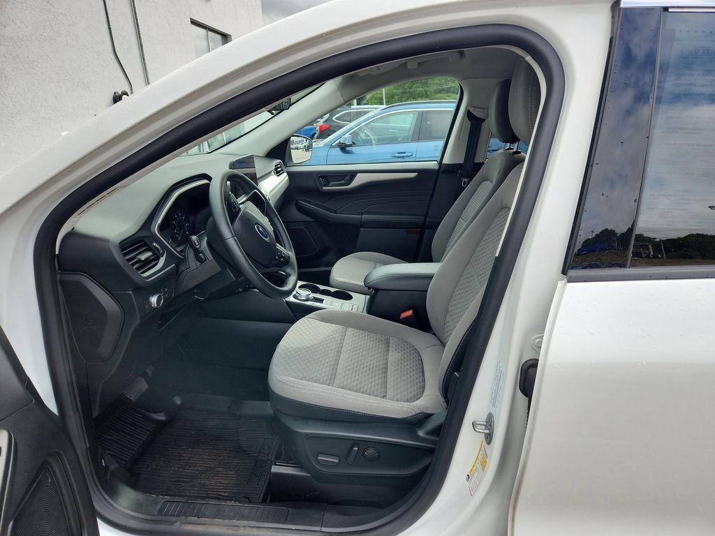 Certified 2022 Ford Escape SE w/ Convenience Package image 9