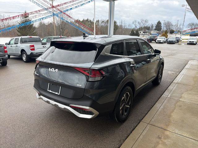Used 2023 Kia Sportage LX image 3