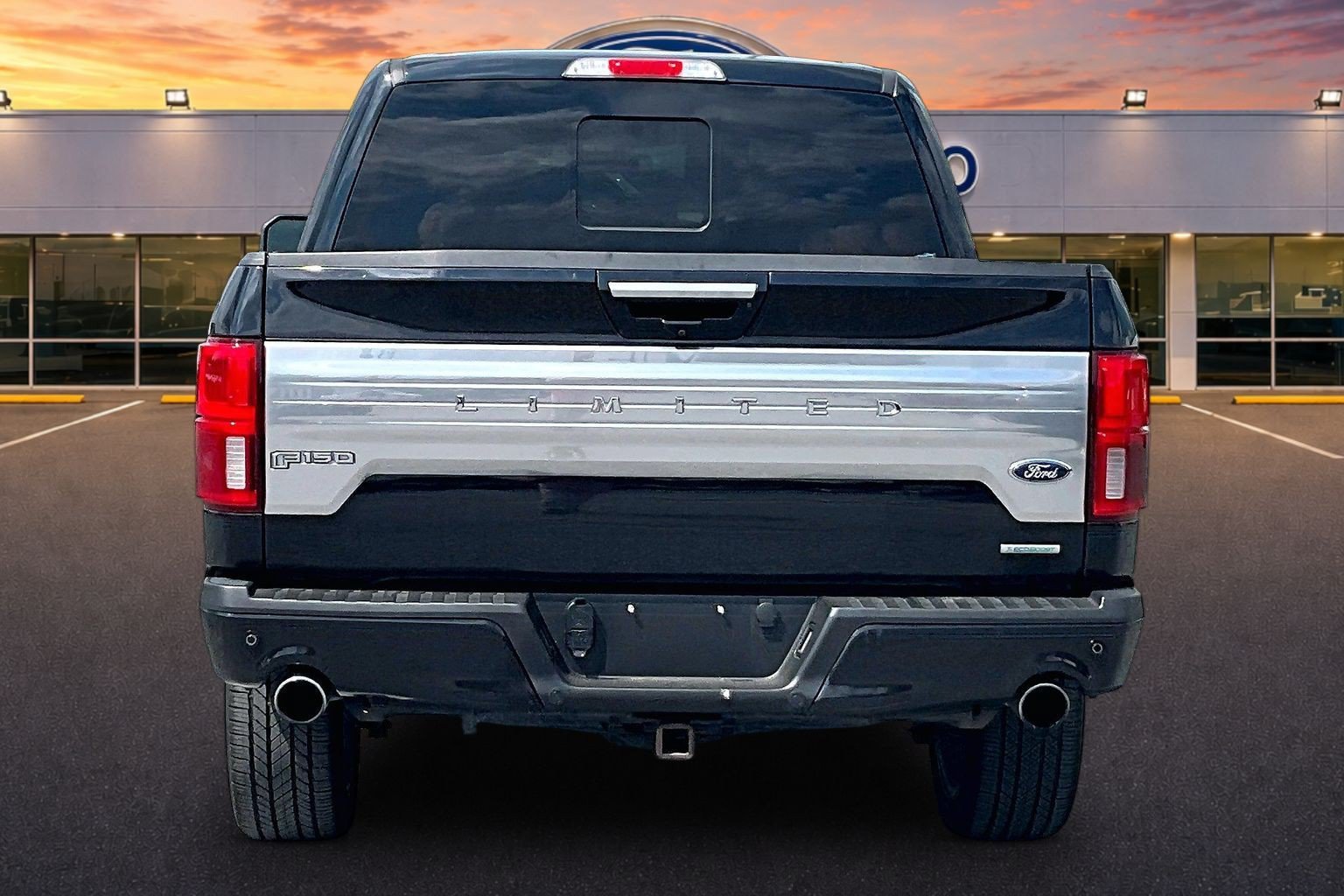 Certified 2020 Ford F150 Limited w/ Trailer Tow Package AWD/4WD image 4