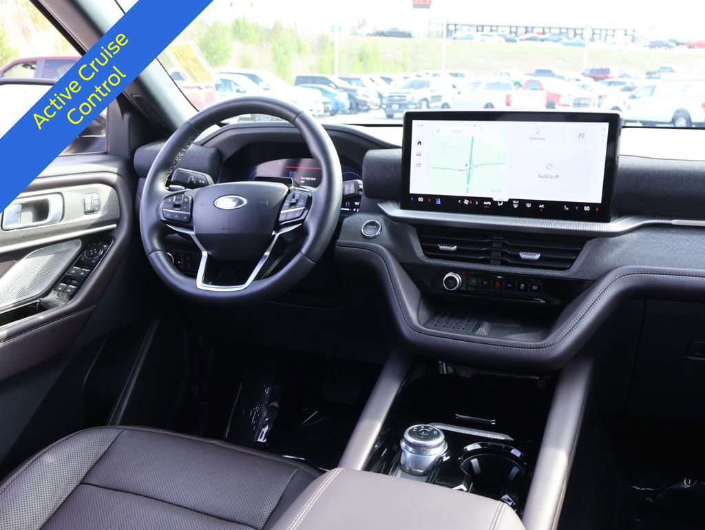 Certified 2025 Ford Explorer Platinum w/ LUX Leather Package AWD/4WD image 15