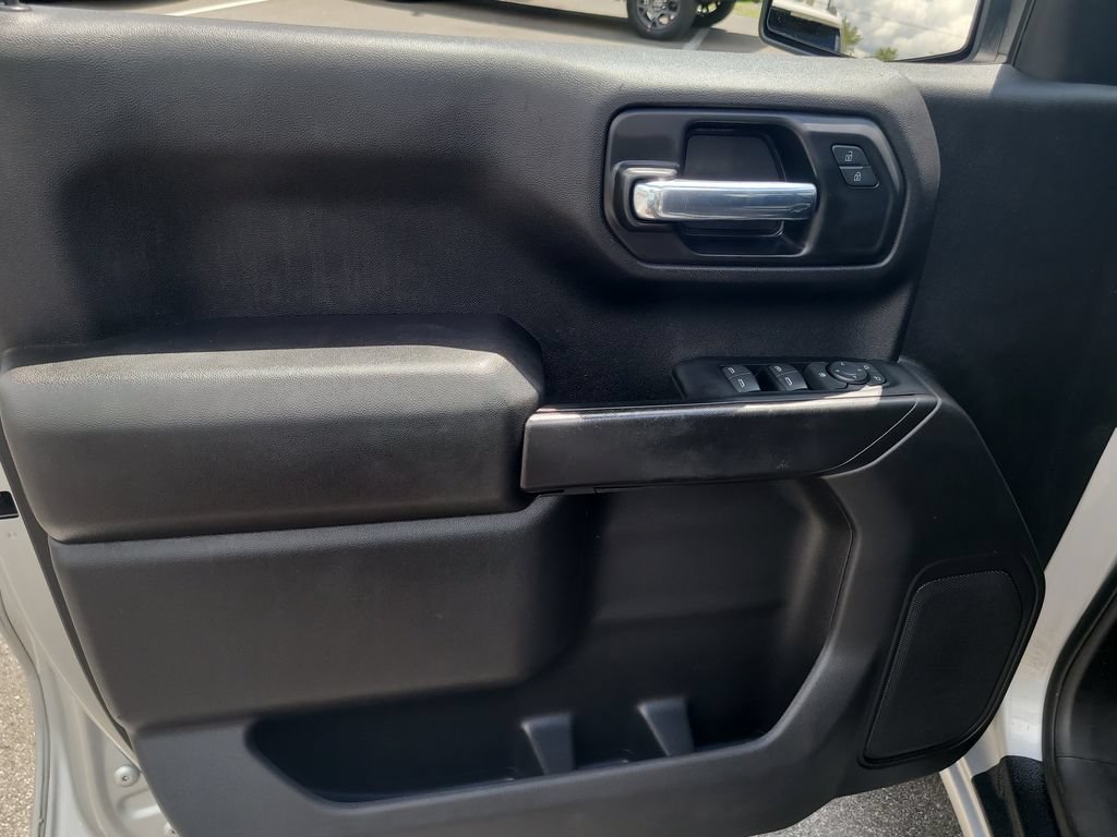Used 2022 Chevrolet Silverado 1500 Custom AWD/4WD image 12