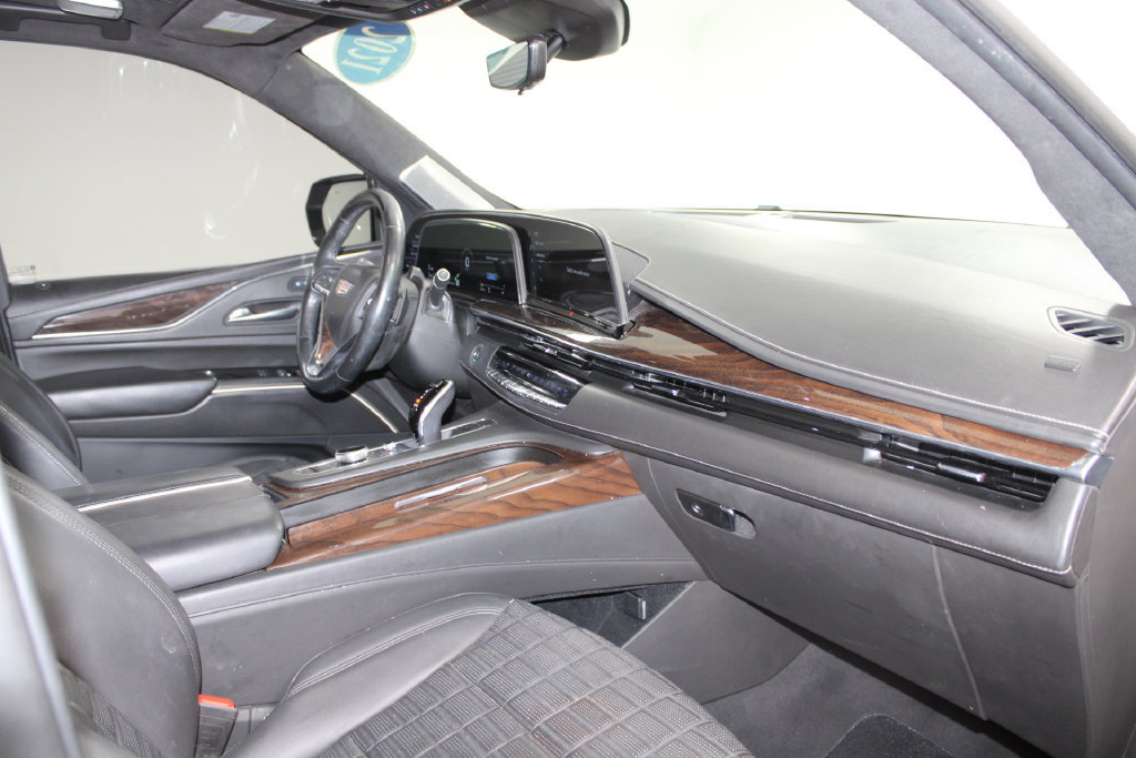 Used 2021 Cadillac Escalade ESV Sport Platinum AWD/4WD image 31