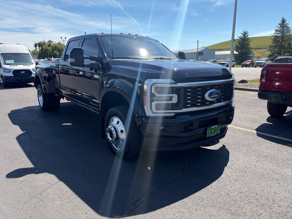 Certified 2026 Ford F450 Platinum AWD/4WD image 37