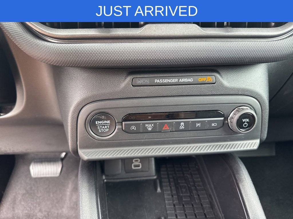 Certified 2025 Ford Bronco Sport Outer Banks w/ Outer Banks Tech Package+ AWD/4WD image 29