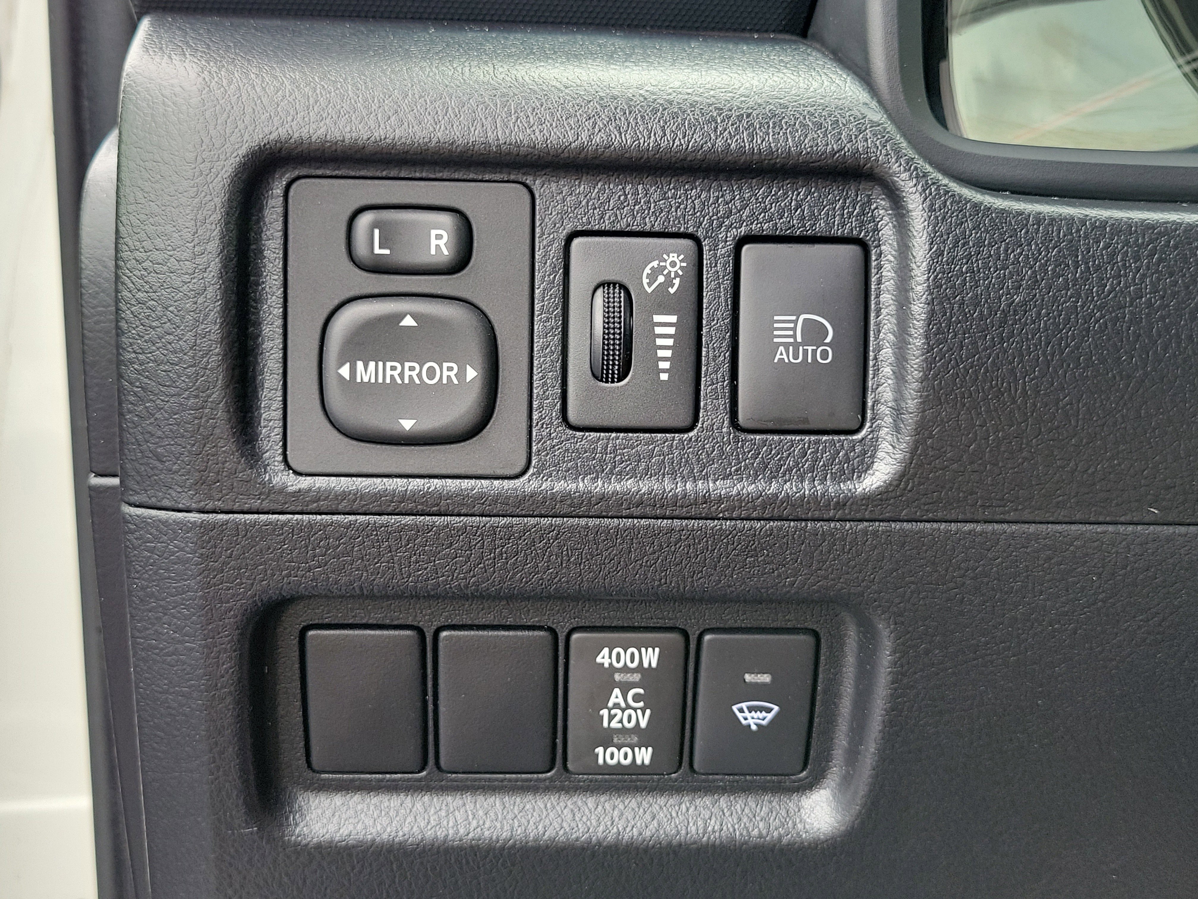 Used 2023 Toyota 4Runner TRD Off-Road Premium w/ Moonroof Package AWD/4WD image 28