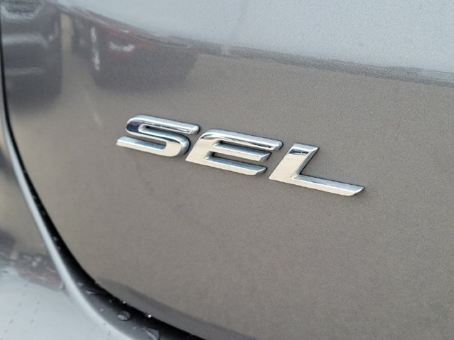 Certified 2023 Ford Edge SEL w/ Convenience Package AWD/4WD image 10