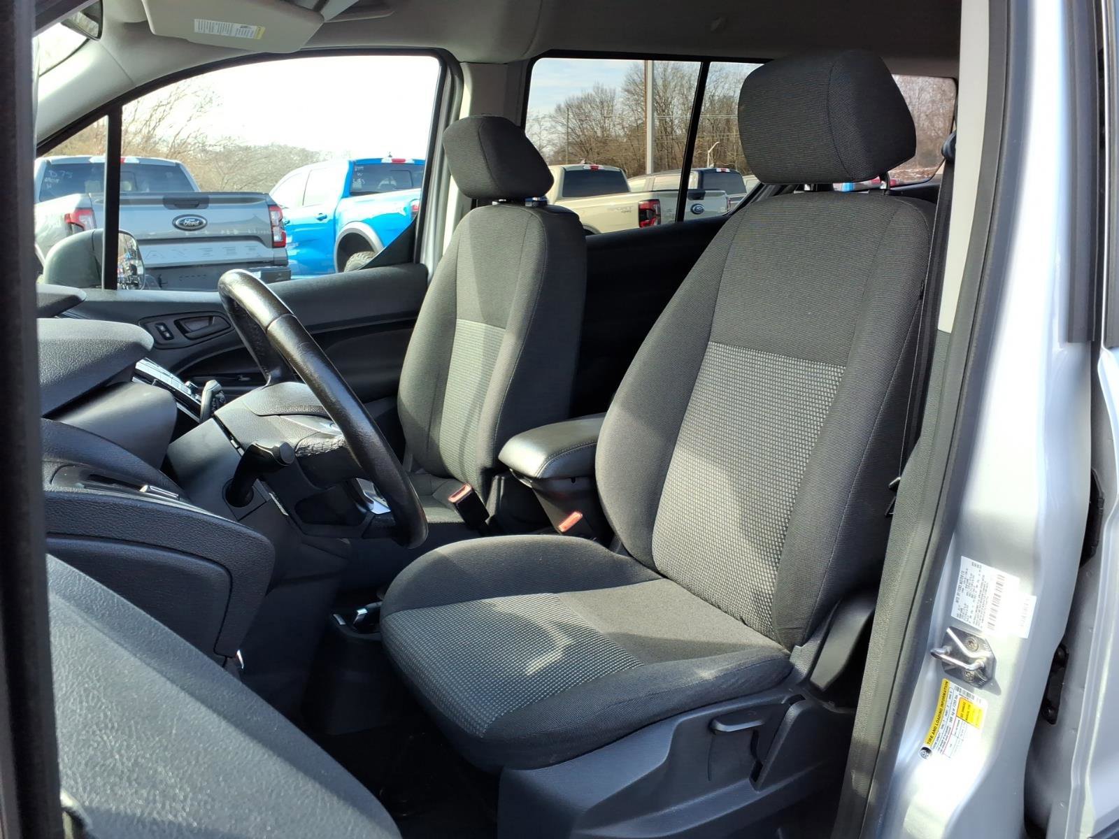 Certified 2018 Ford Transit Connect XL image 10