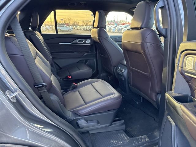 Certified 2025 Ford Explorer Platinum w/ Ultimate Package image 13