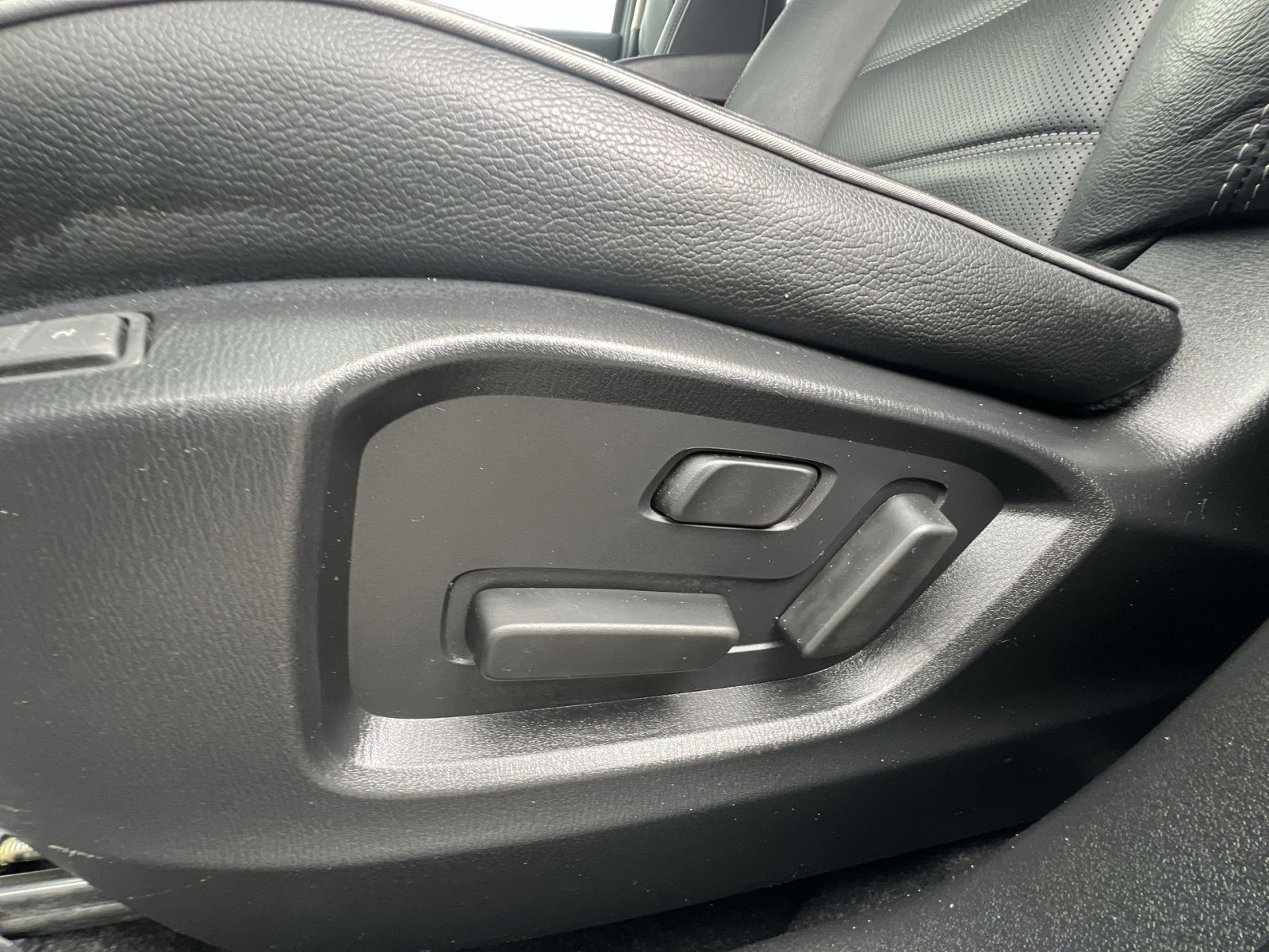 Used 2025 MAZDA CX-5 AWD 2.5 S w/ Preferred Package image 22
