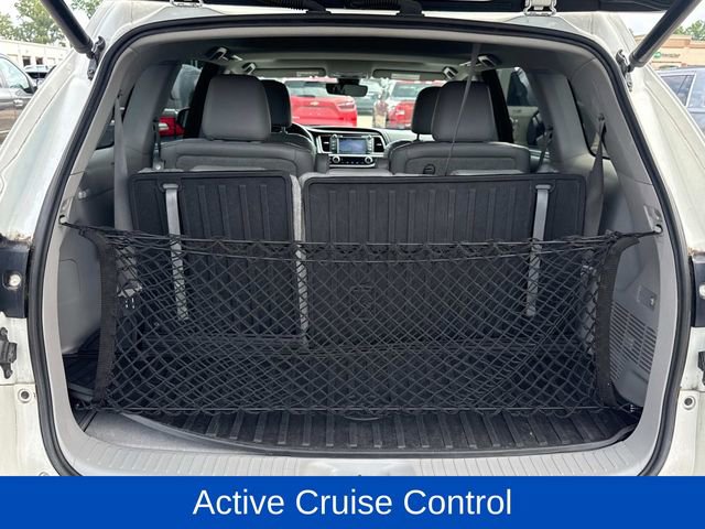 Used 2018 Toyota Highlander XLE FWD image 14