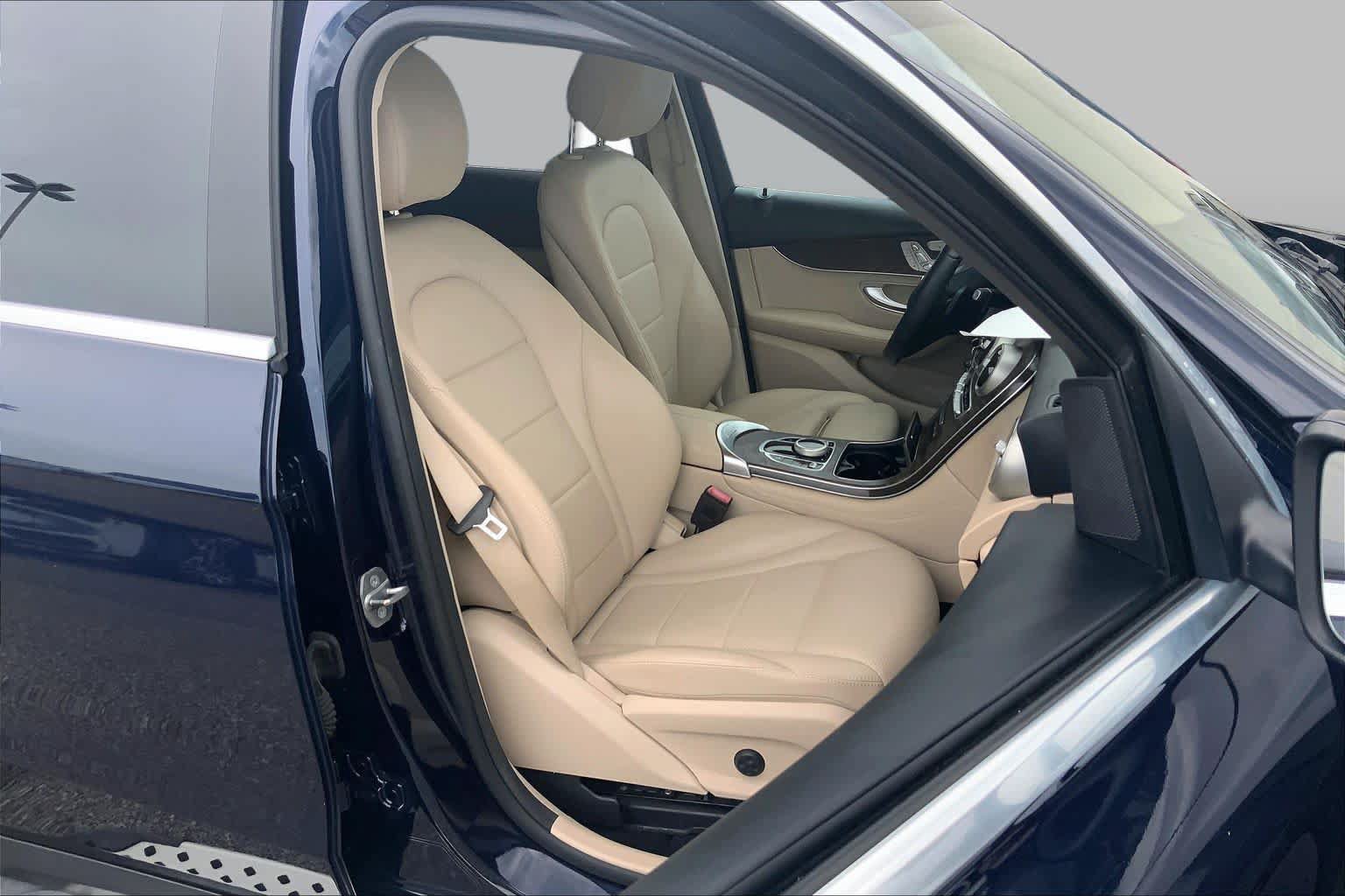Used 2019 Mercedes-Benz GLC 300 4MATIC image 9