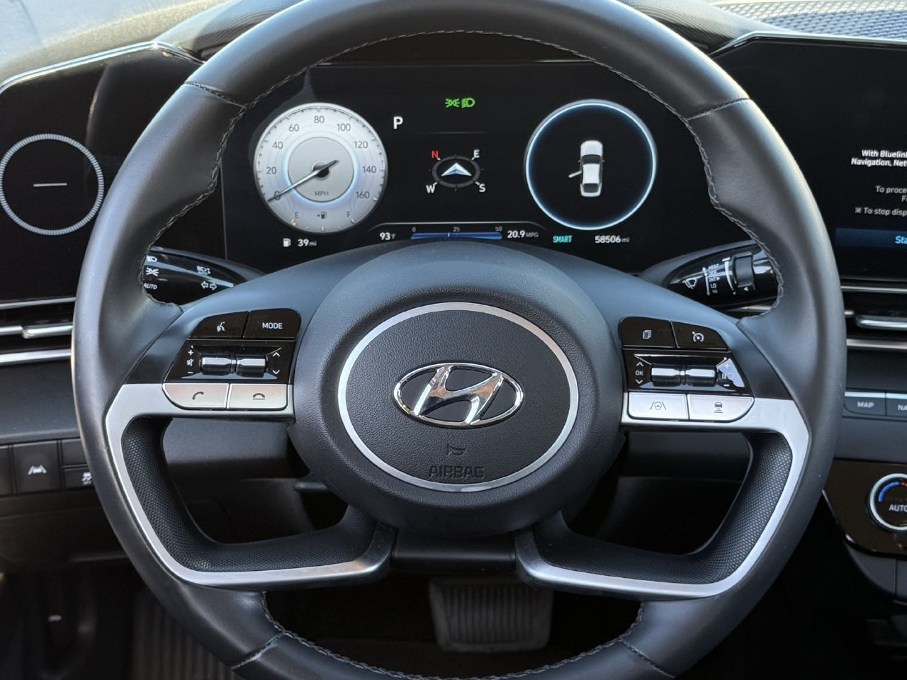Used 2023 Hyundai Elantra SEL w/ Convenience Package FWD image 11