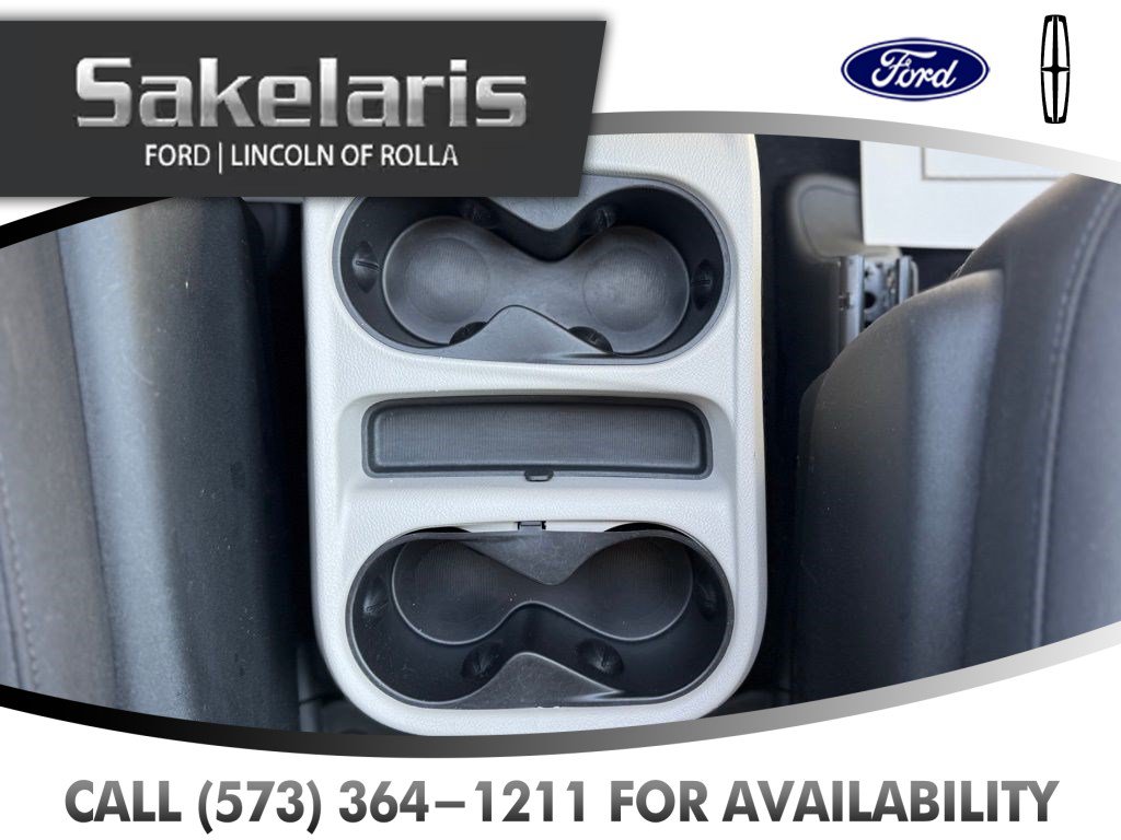 Used 2023 Chrysler Voyager LX FWD image 30