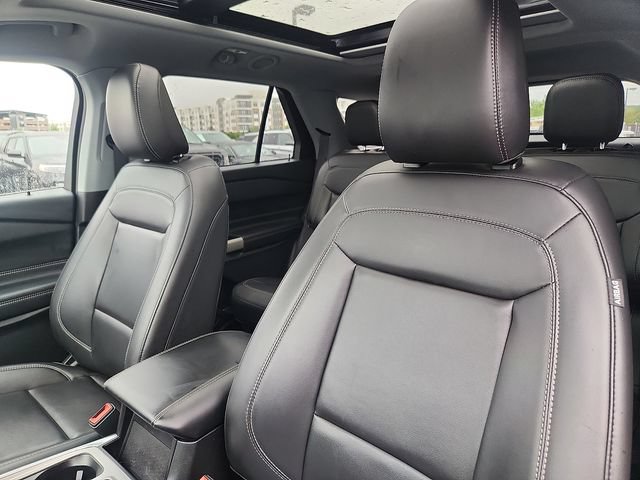 Certified 2023 Ford Explorer XLT w/ Equipment Group 202A AWD/4WD image 22