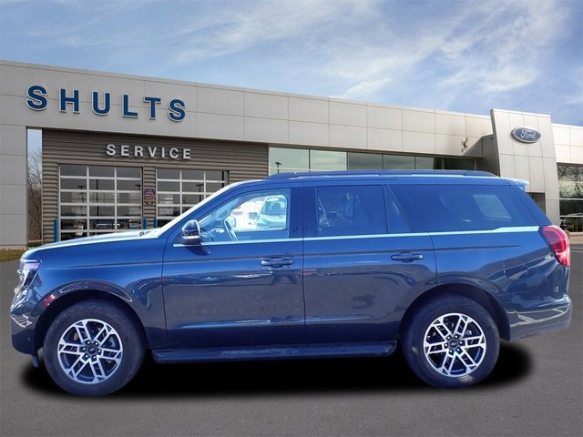 Certified 2025 Ford Expedition Active image 6