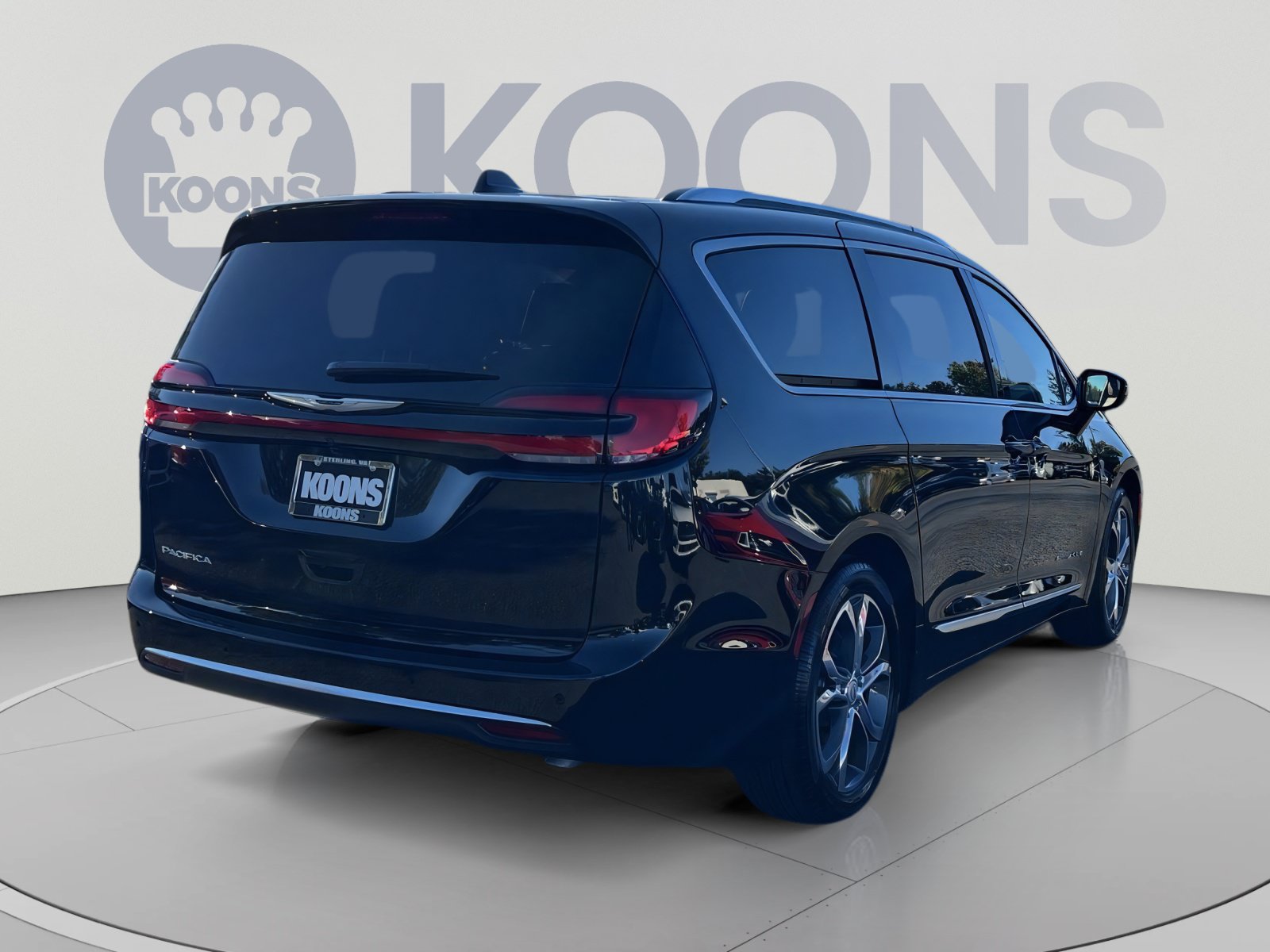 Used 2026 Chrysler Pacifica Pinnacle FWD image 11