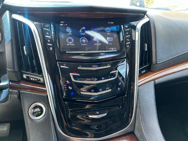 Used 2018 Cadillac Escalade ESV Luxury AWD/4WD image 15